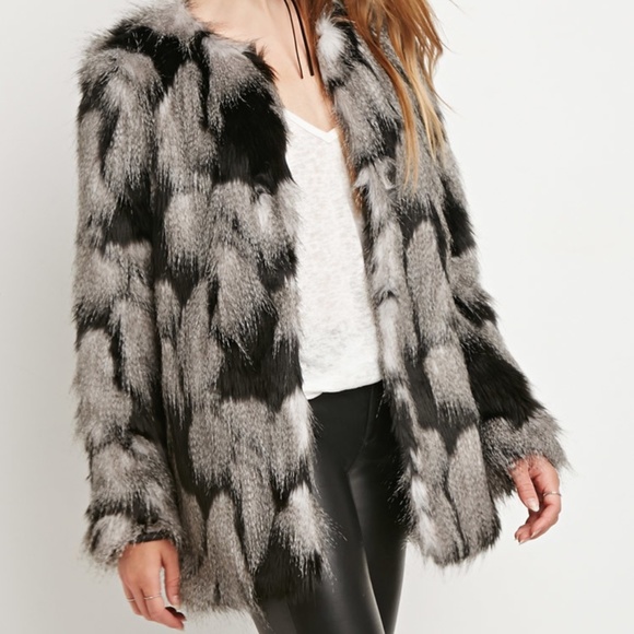 Forever21 Faux Fur Coat - Picture 2 of 4